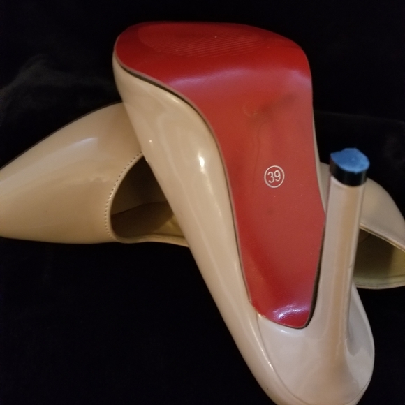 JOJO CAT SIZE 39 SHOES - Picture 7 of 8